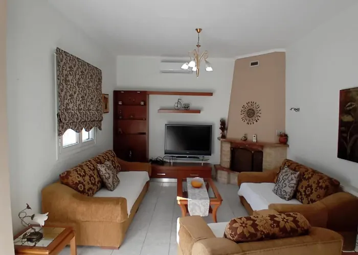 Roi House 3 *