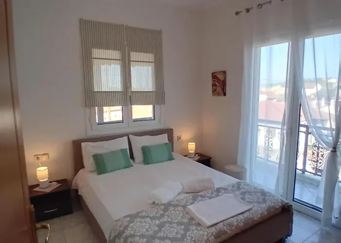 Roi House 3 *